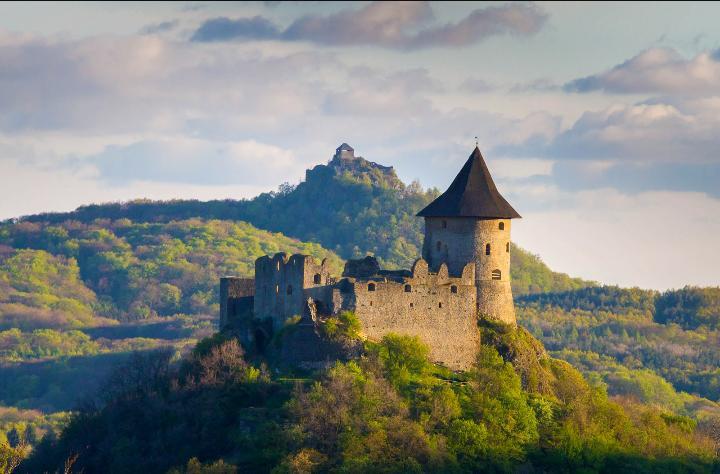Hotel Kis Rigo Vendeghaz Salgótarján Exteriér fotografie